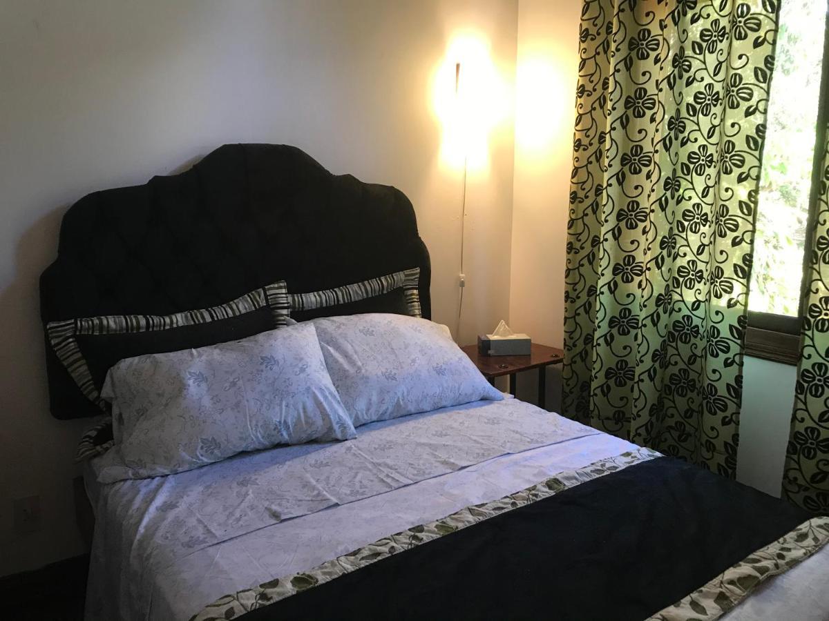 Bed and Breakfast Cotton House De Labrador Экстерьер фото